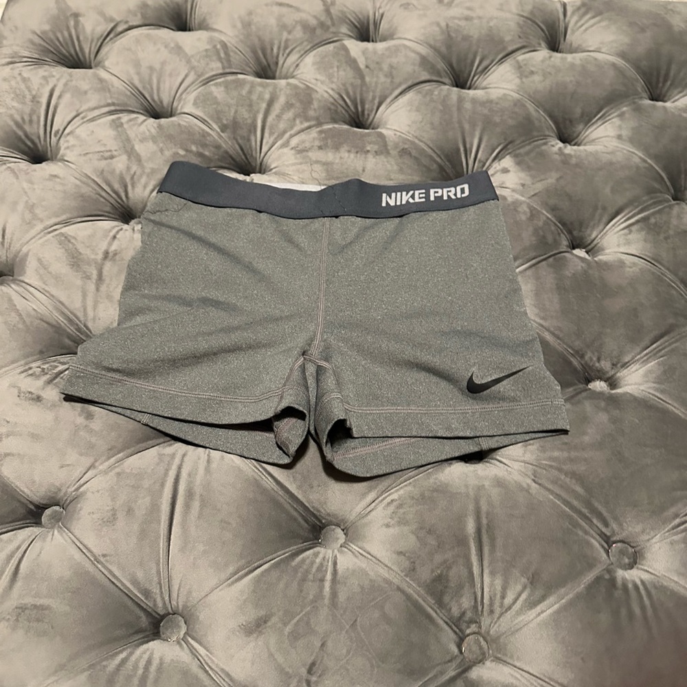 Nike Pro Shorts - Grey